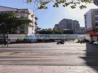 大型小区大门口黄金店面房 南湖花园